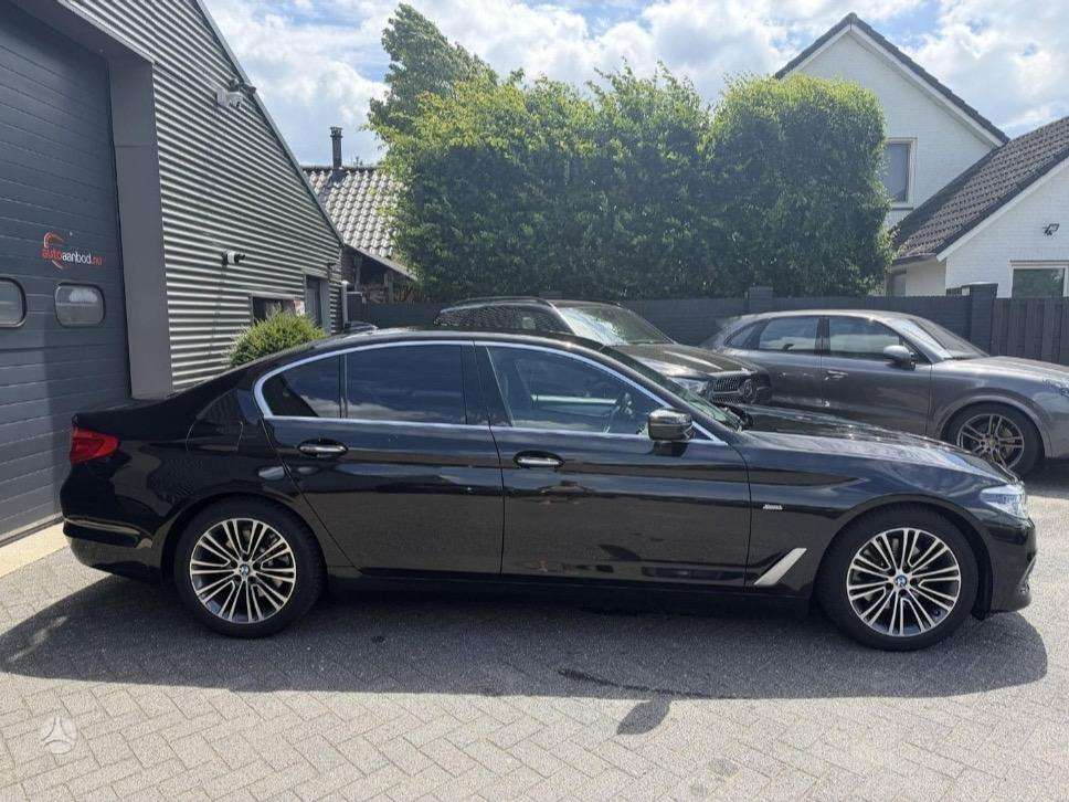BMW 520, 2.0 l., Седан
