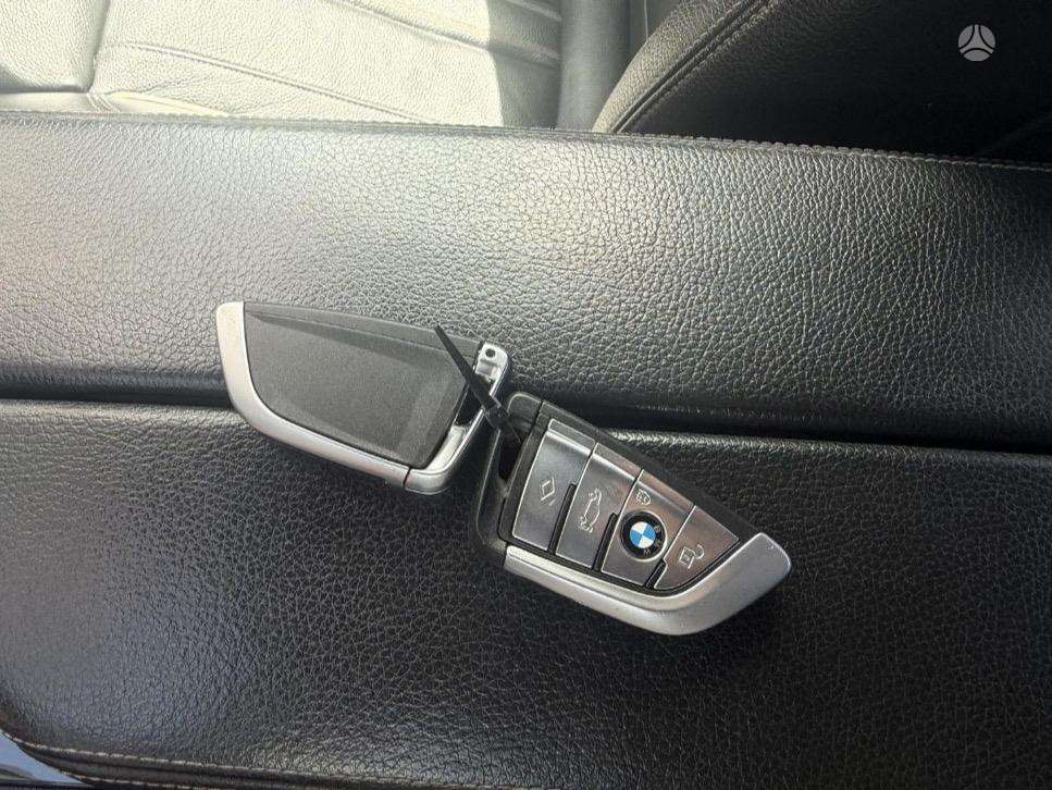 BMW 520, 2.0 l., Седан