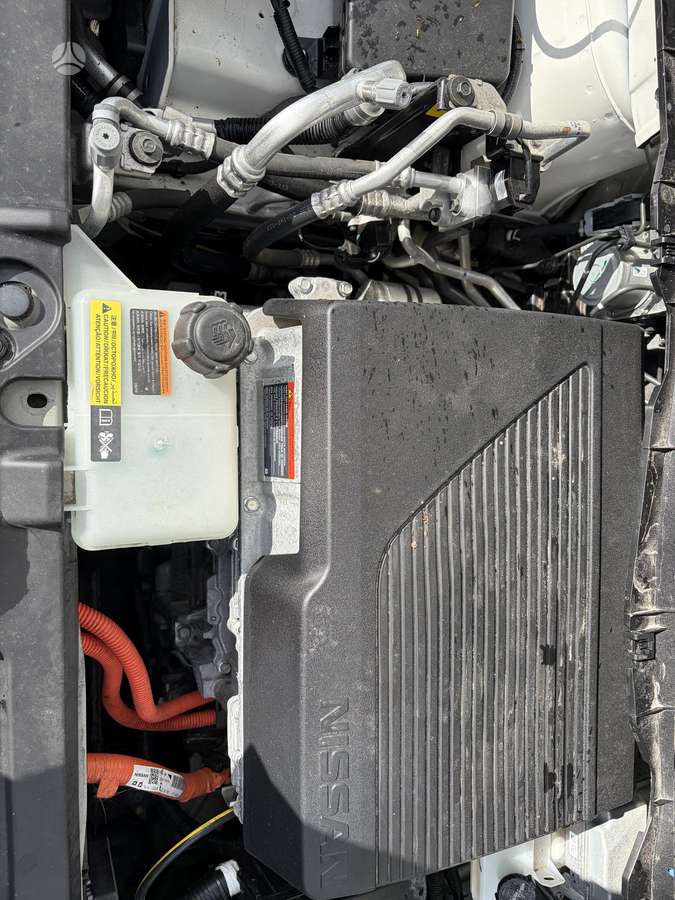 Nissan Leaf, 62 kWh, hatchback