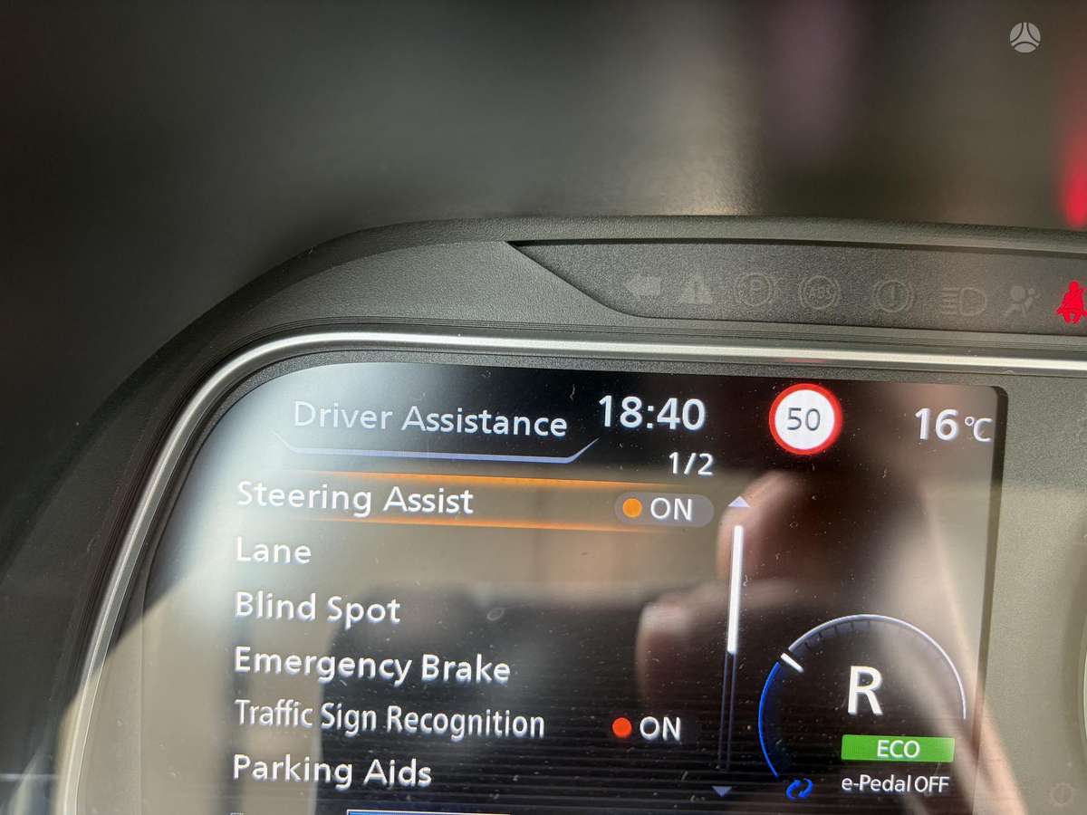 Nissan Leaf, 62 kWh, hatchback