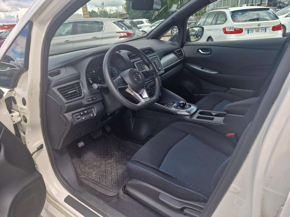 Nissan Leaf, 40 kWh, hečbekas