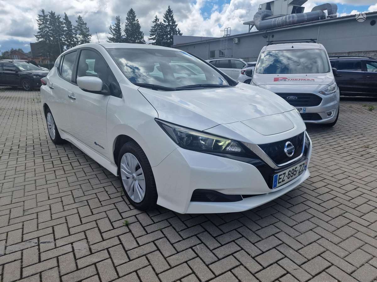 Nissan Leaf, 40 kWh, hečbekas