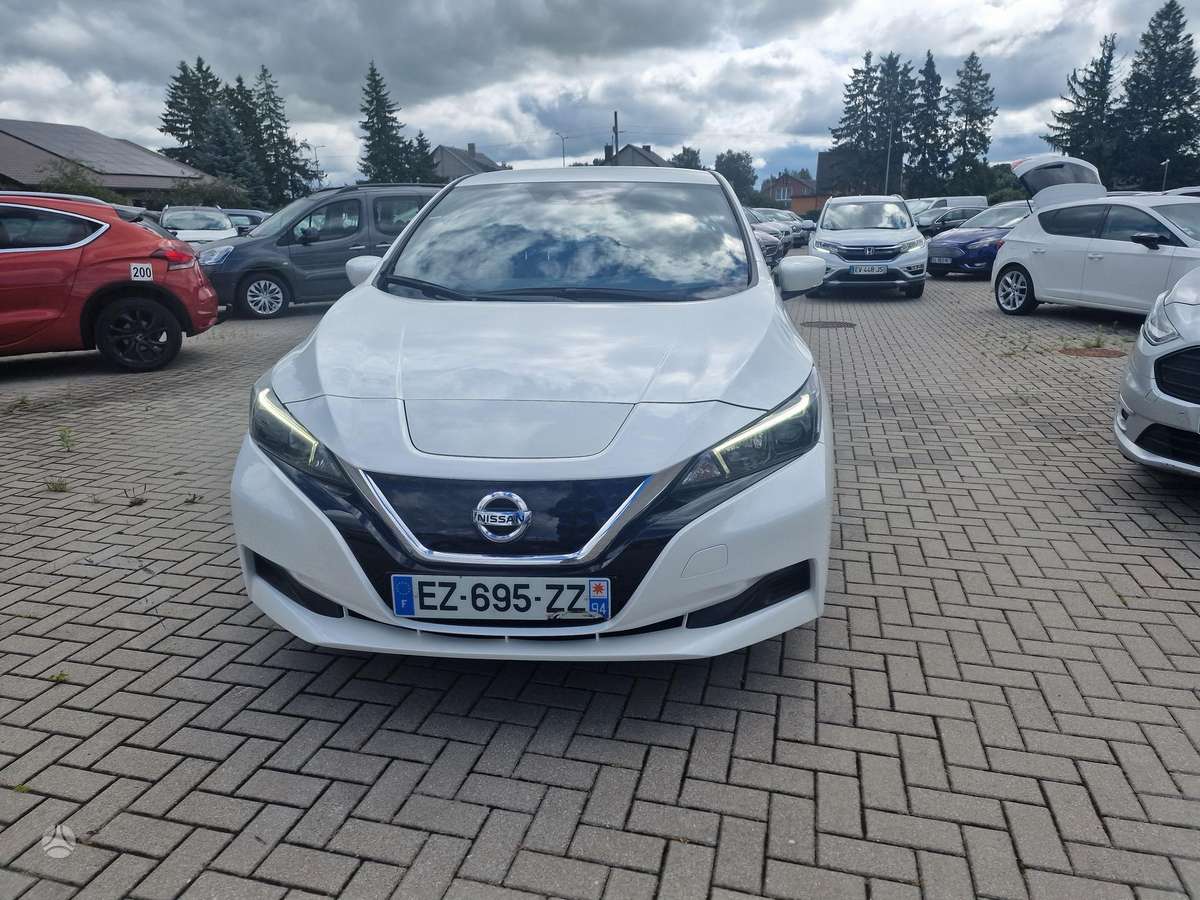 Nissan Leaf, 40 kWh, hečbekas