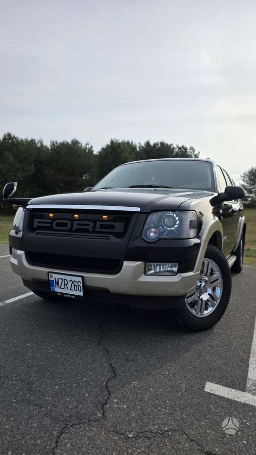 Ford Explorer, 4.6 l., Внедорожник / Кроссовер