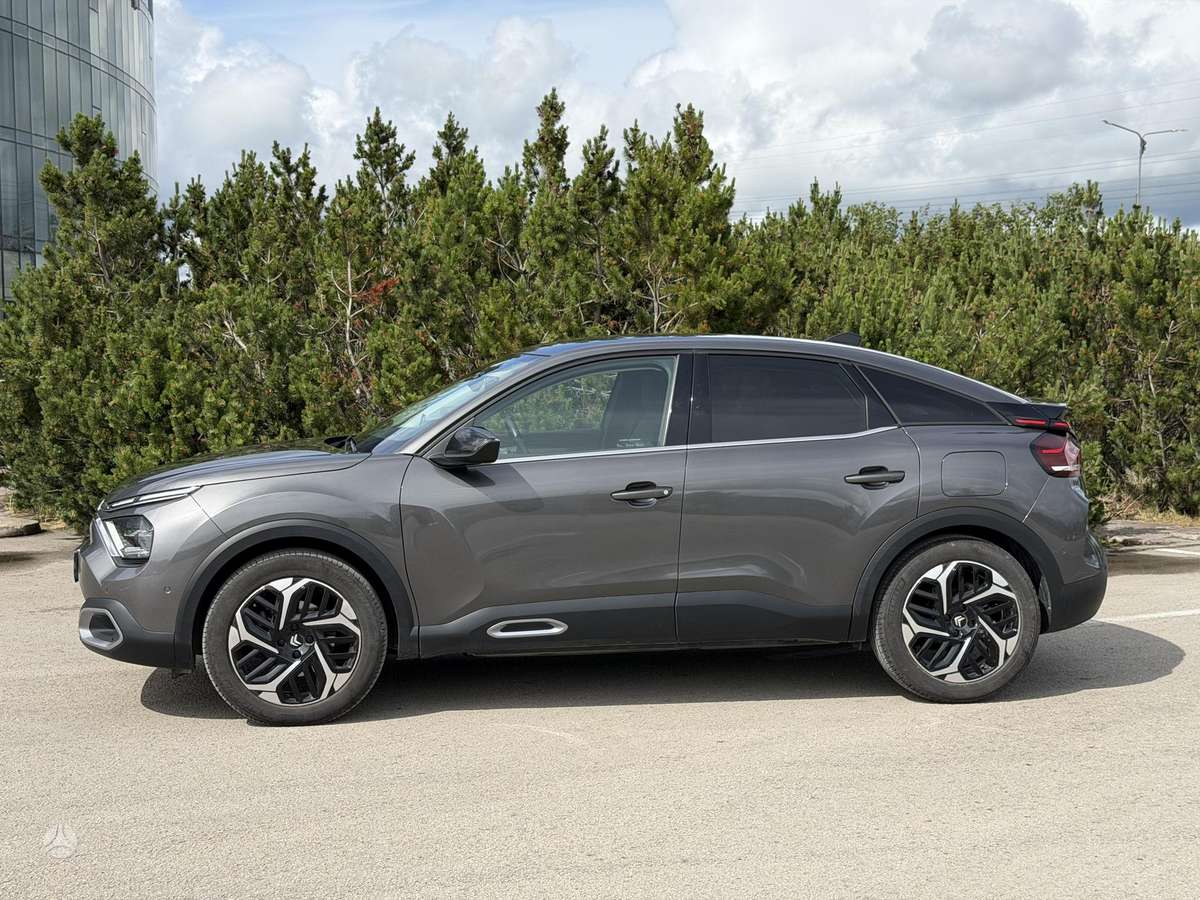 Citroen C4, 1.2 l., Хэтчбек