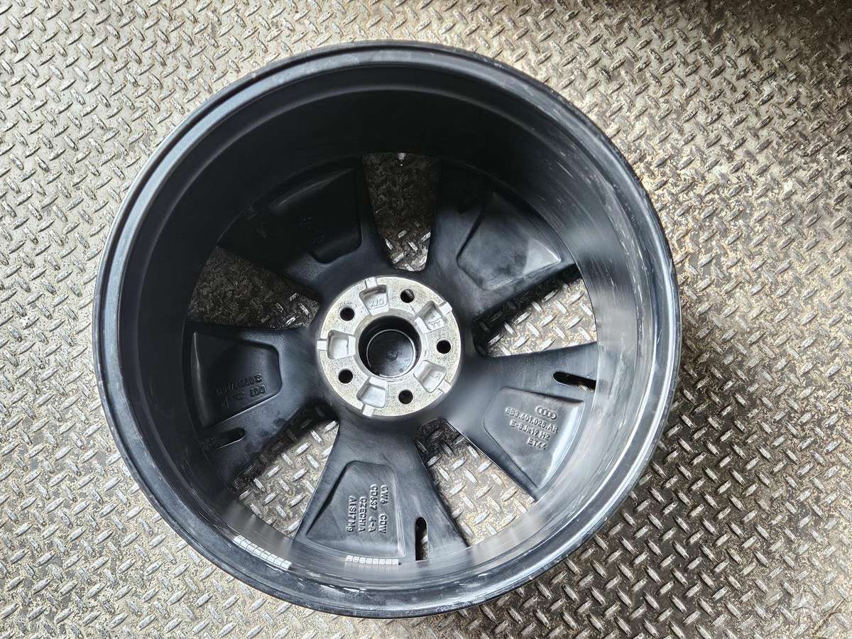 Audi 8B3601025AR, lengvojo lydinio, R19