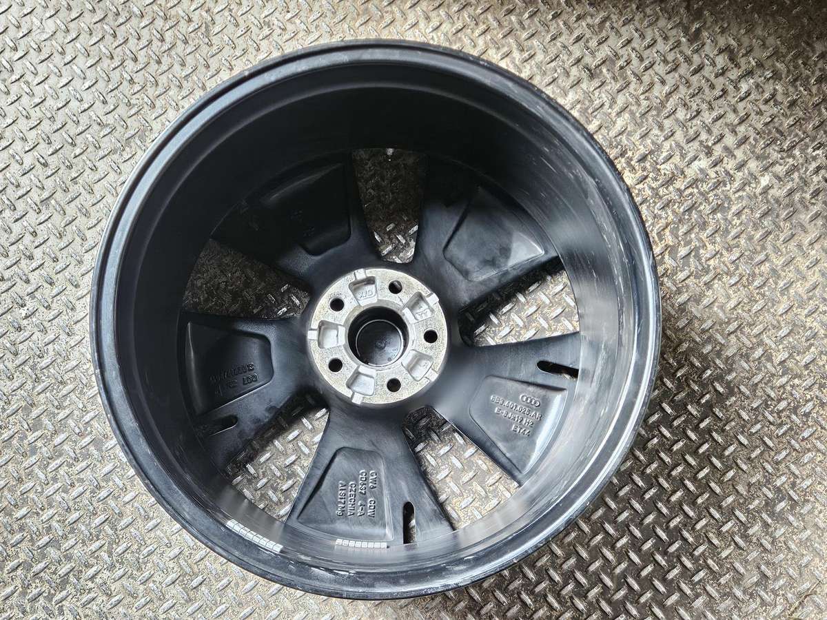 Audi 8B3601025AR, light alloy, R19