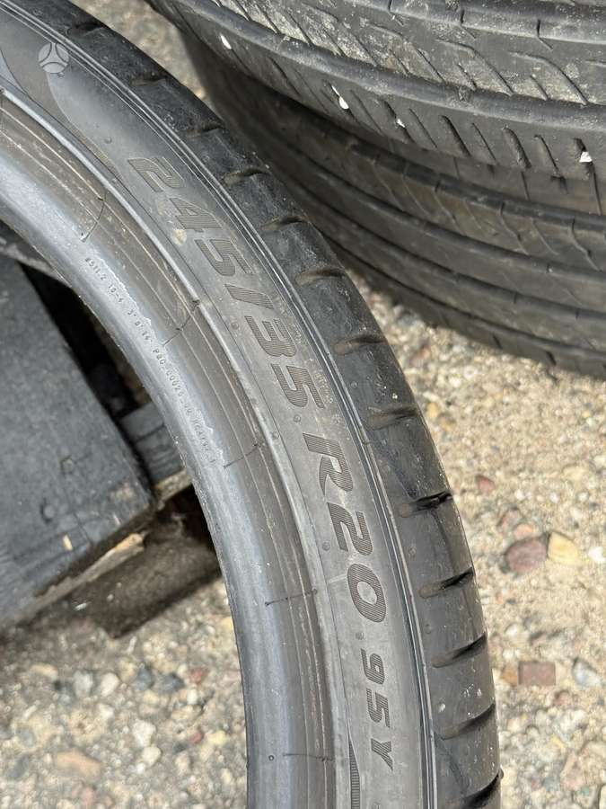 Pirelli P ZERO, летние 245/35 R20