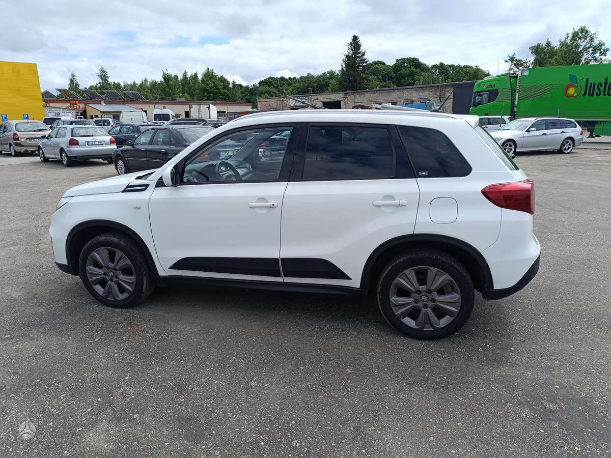 Suzuki Vitara - 3