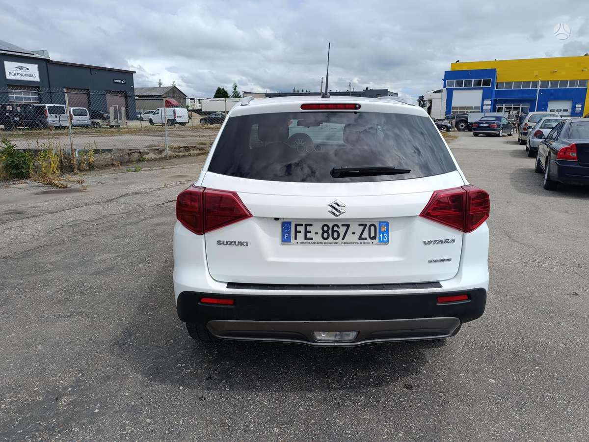 Suzuki Vitara - 4