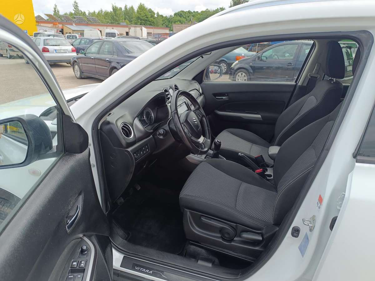 Suzuki Vitara - 7