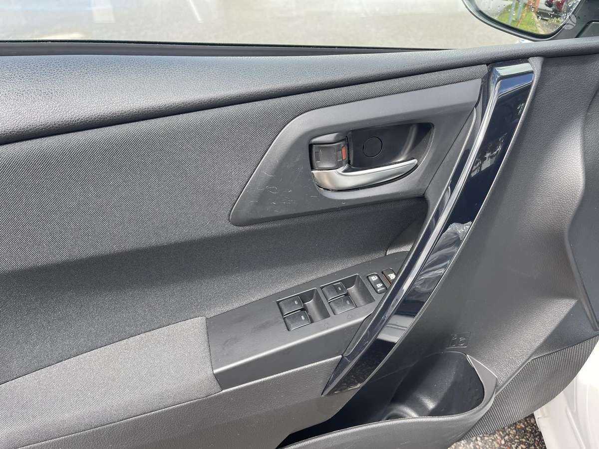 Toyota Auris, 1.6 l., Универсал