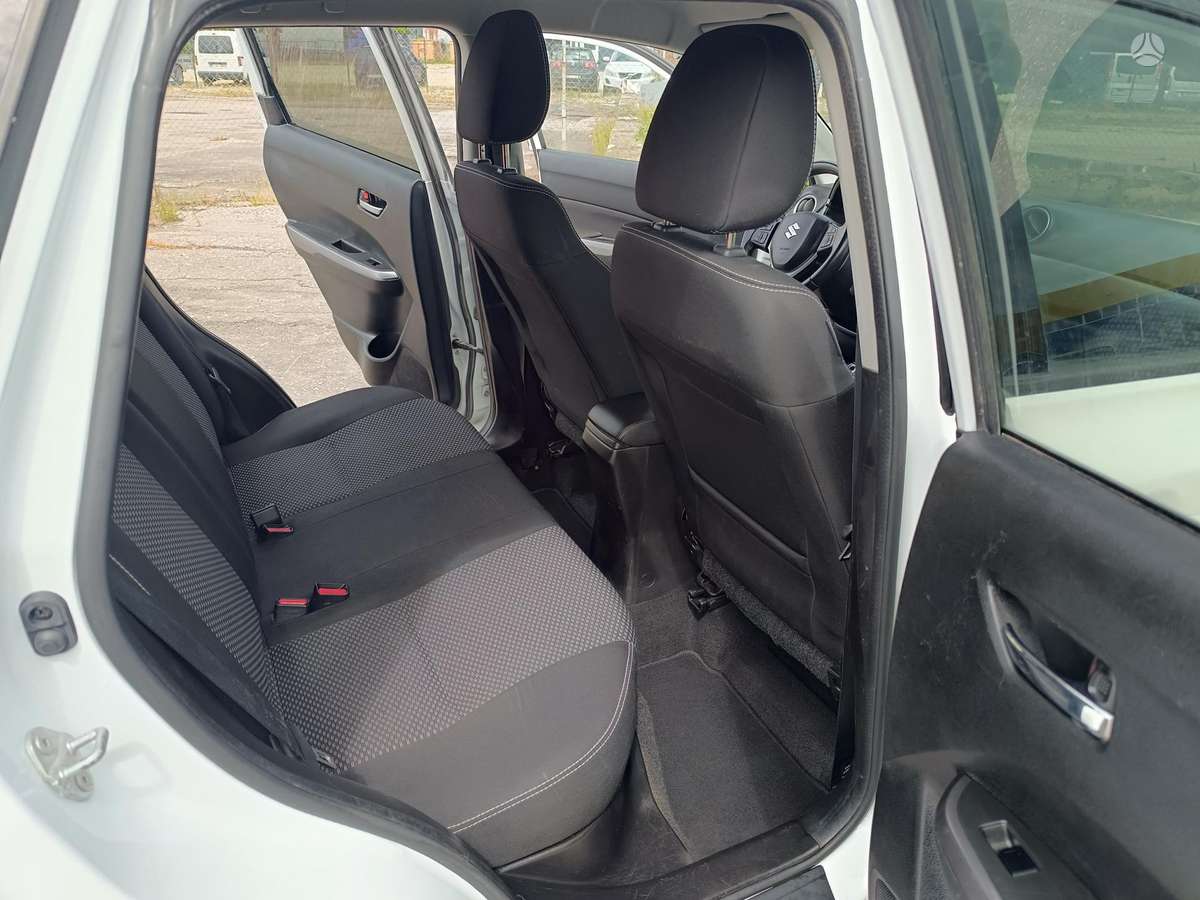 Suzuki Vitara - 11