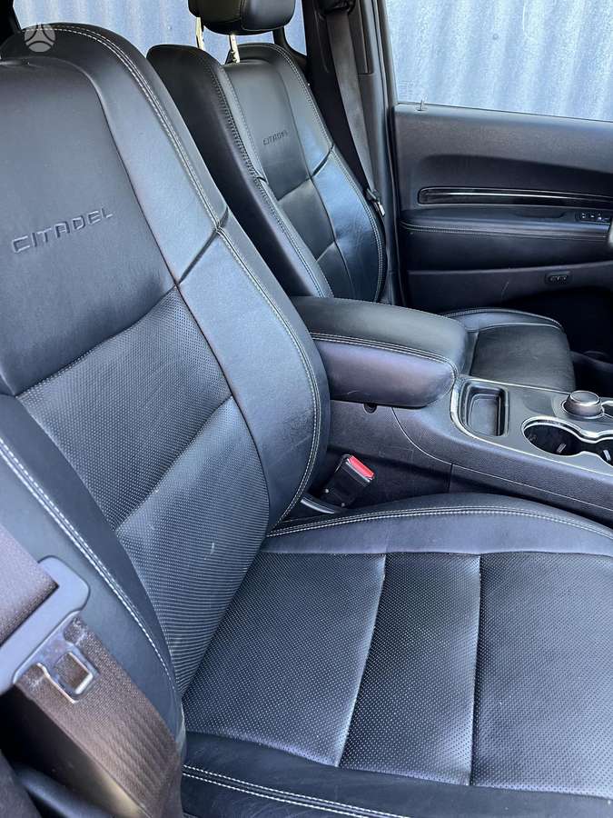 Dodge Durango, 3.6 l., off-road / crossover