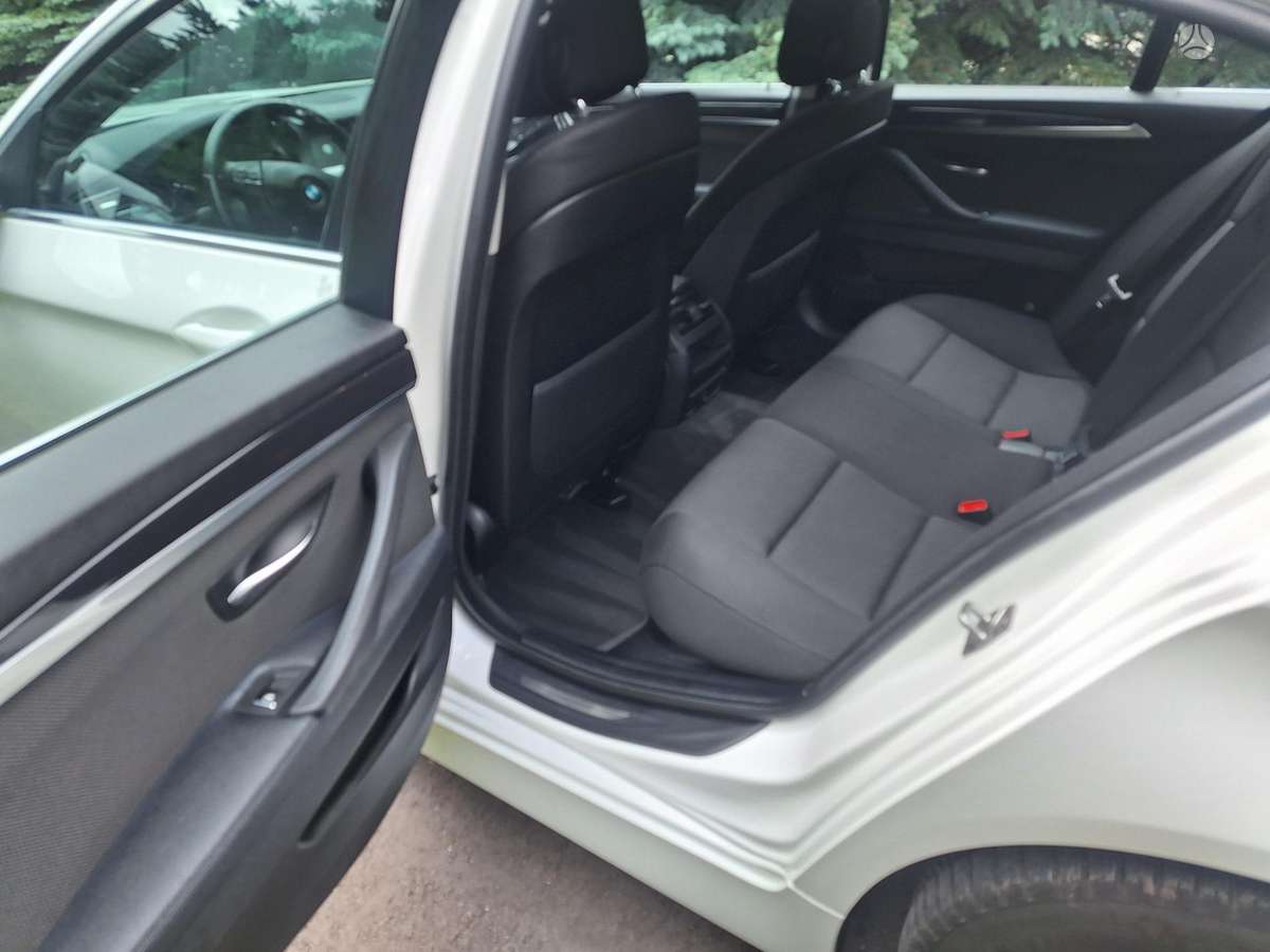 BMW 520, 2.0 l., Седан