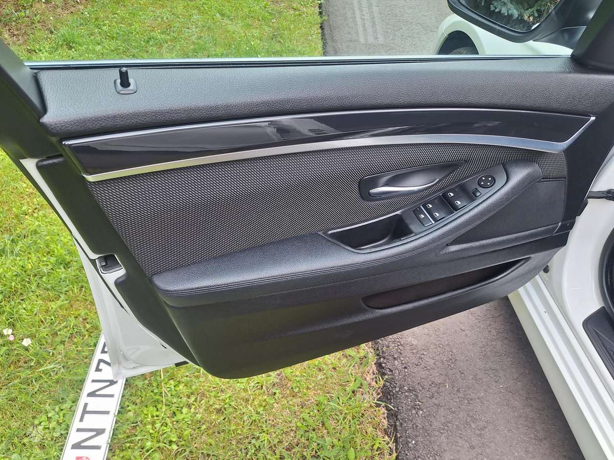 BMW 520, 2.0 l., Седан