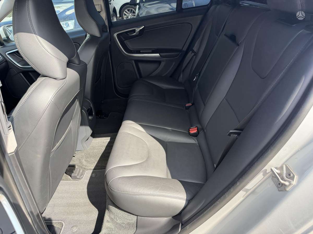 Volvo V60, 2.0 l., Универсал