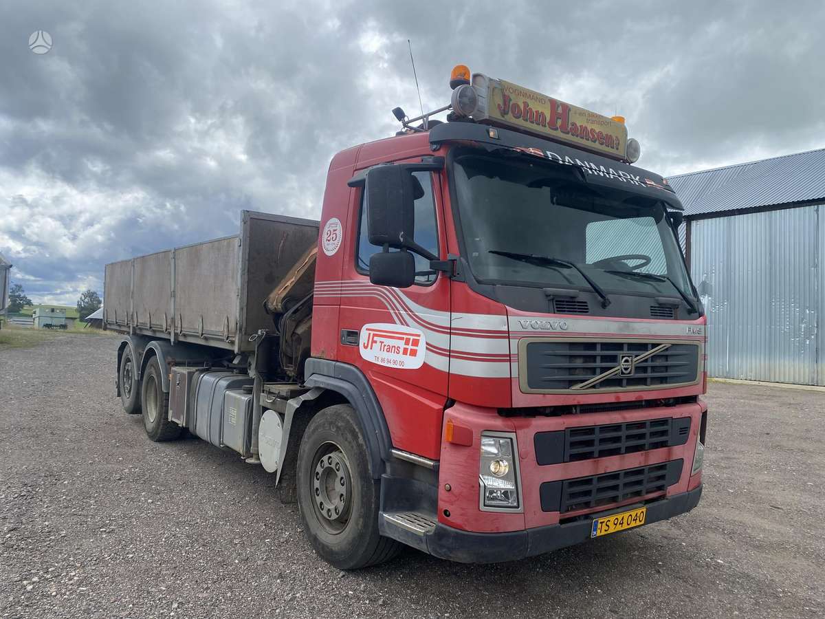 Volvo FM9, dumpers with crane