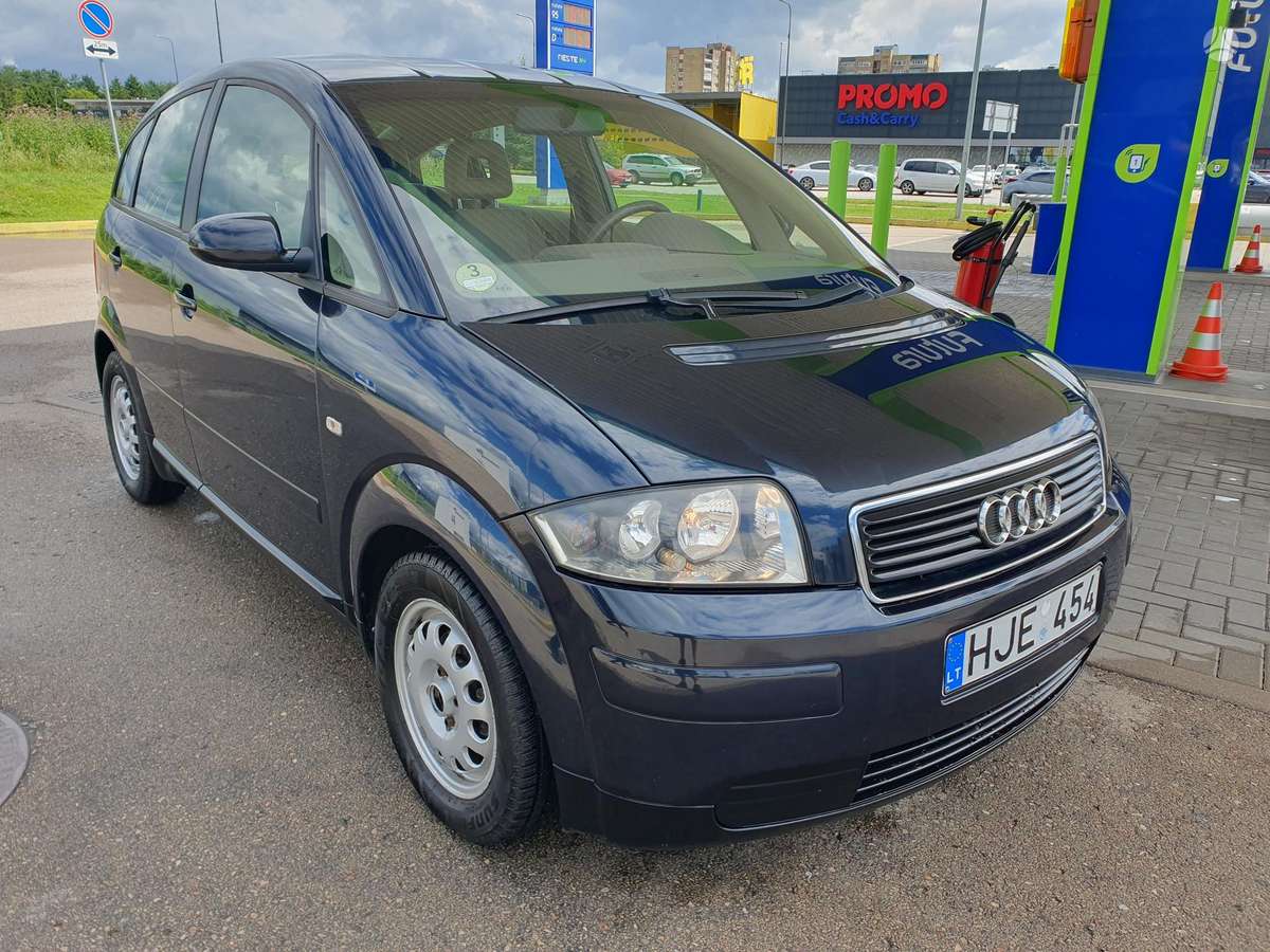 Audi A2, 1.2 l., hatchback