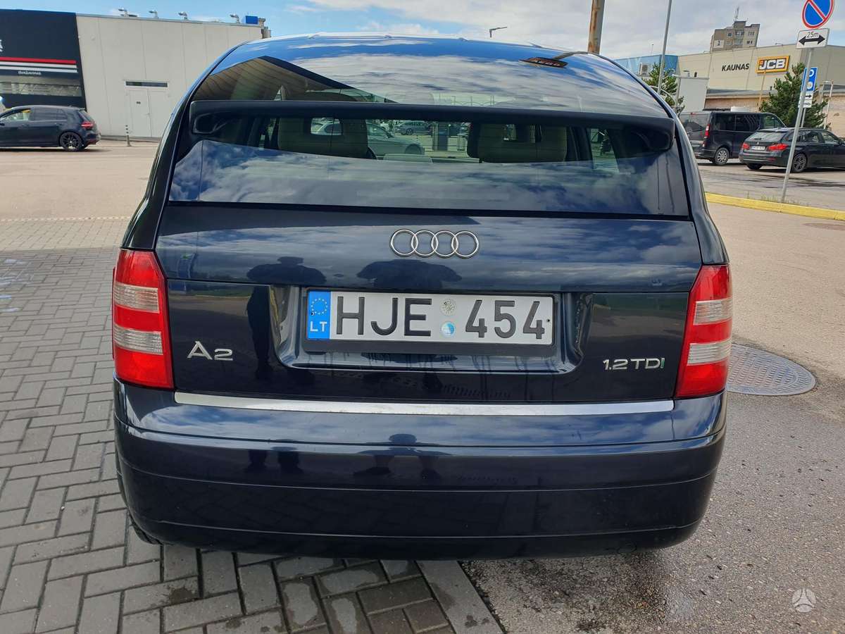 Audi A2, 1.2 l., hatchback