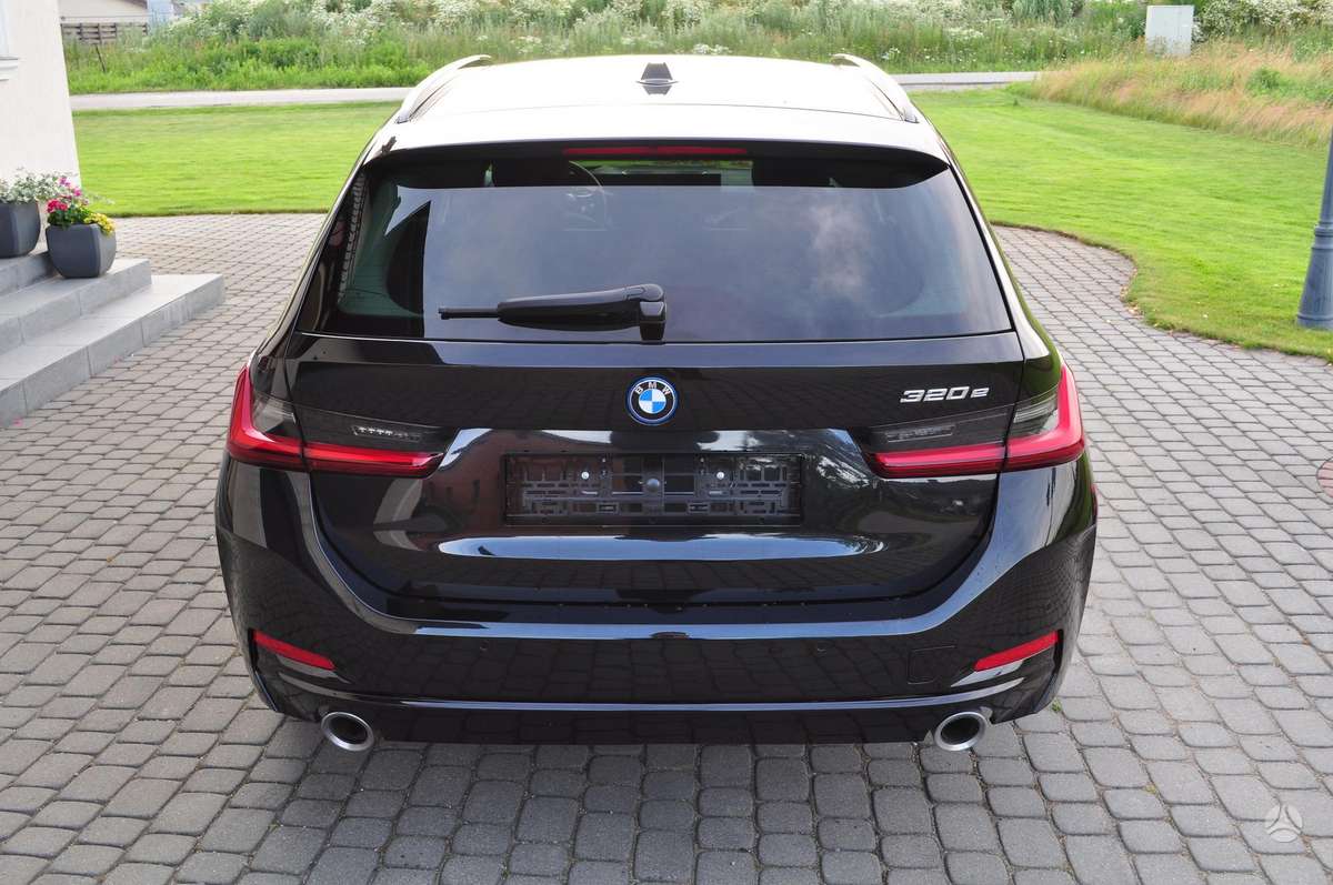 BMW 320, 2.0 l., Универсал