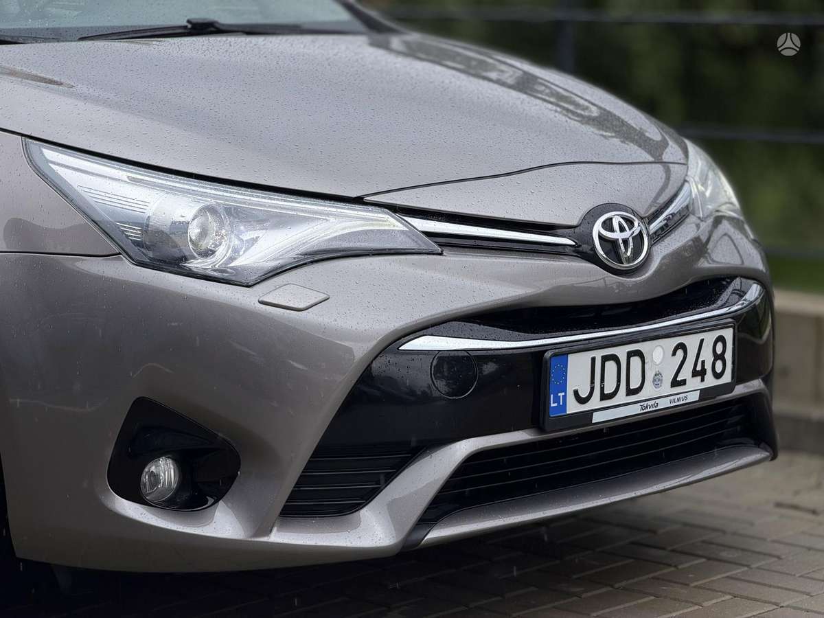 Toyota Avensis, 2.0 l., Универсал