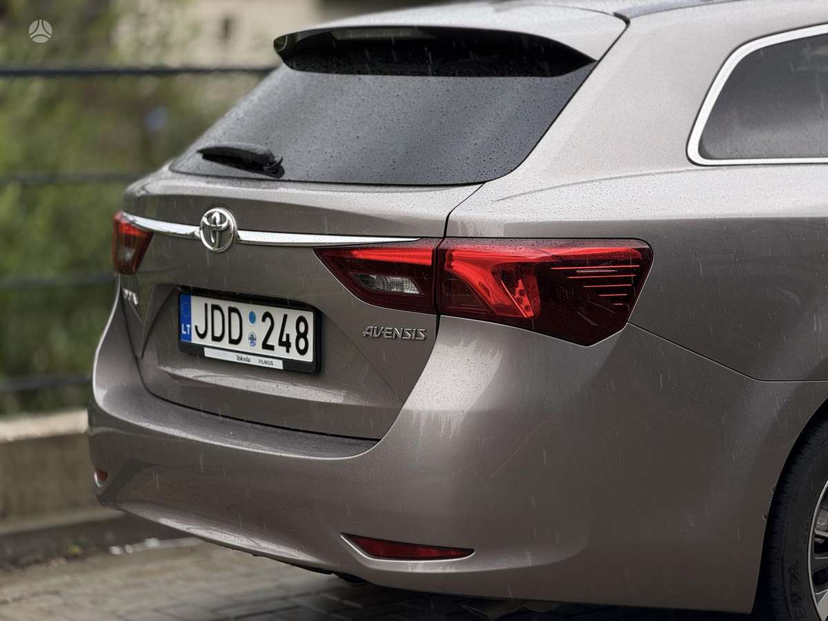 Toyota Avensis, 2.0 l., Универсал