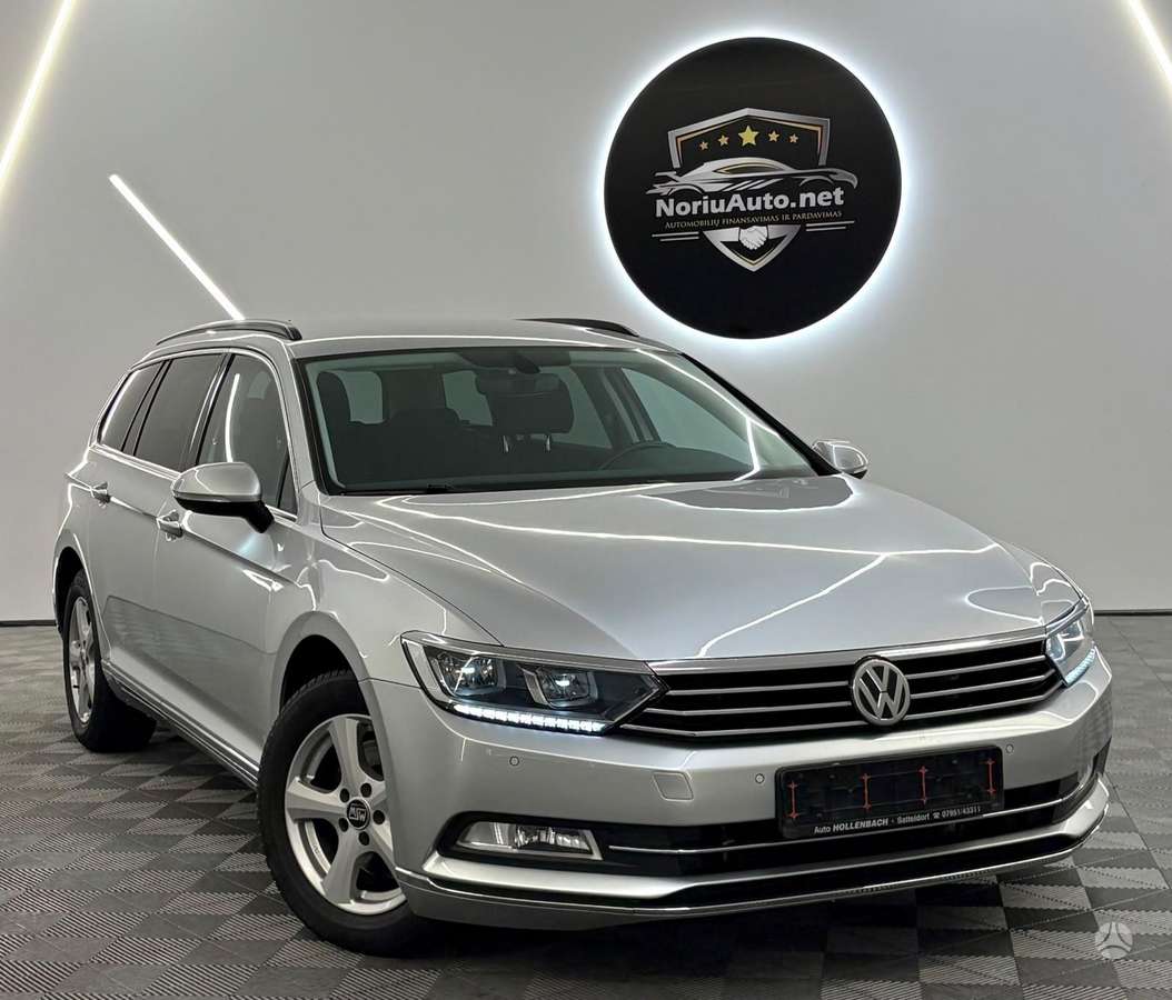 Volkswagen Passat - 1