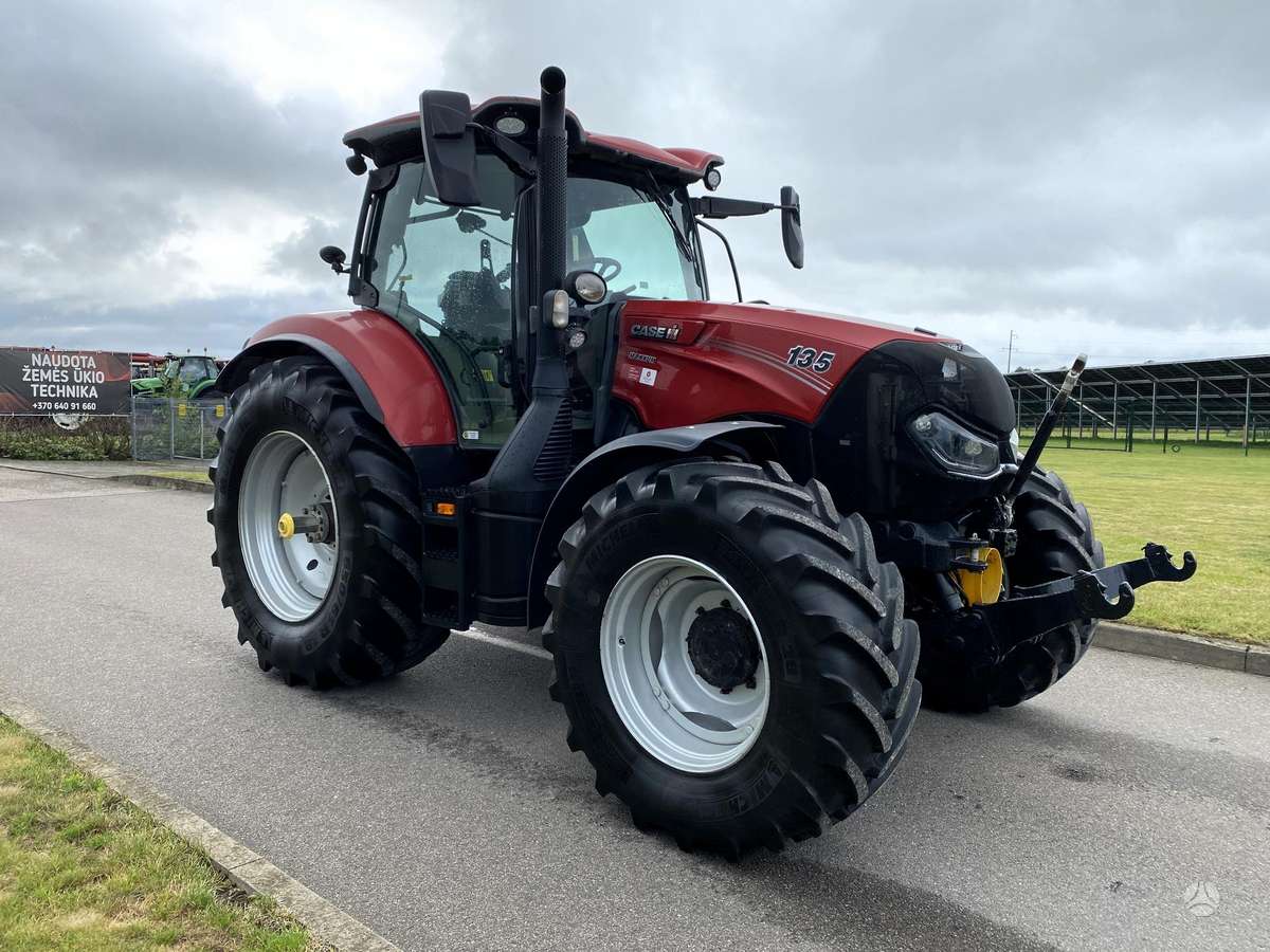 Case-IH Maxxum 135, traktori