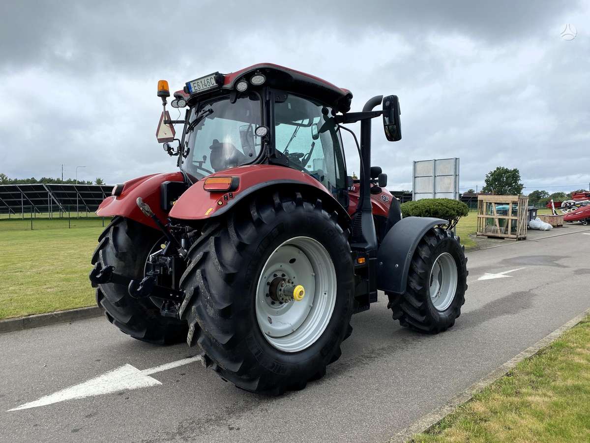 Case-IH Maxxum 135, traktori