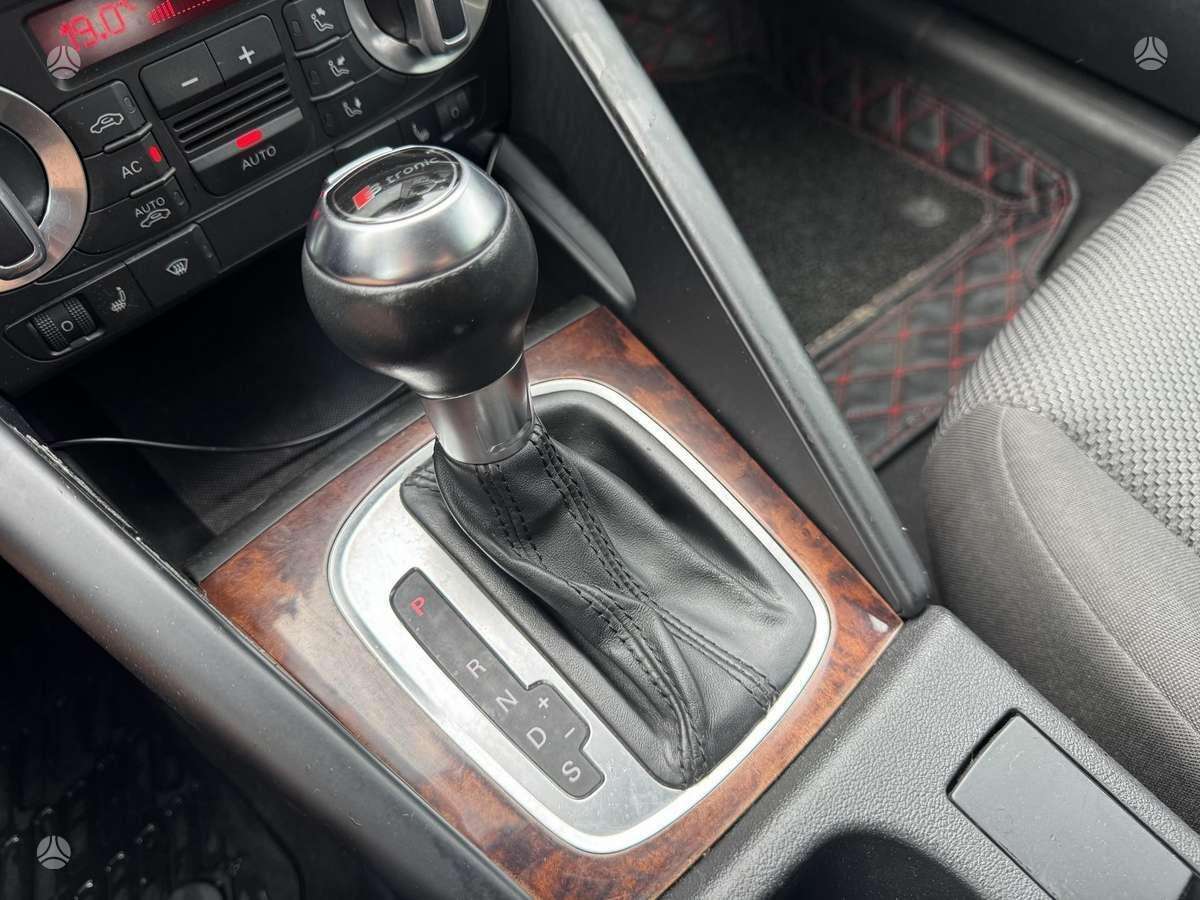 Audi A3, 1.6 l., Хэтчбек