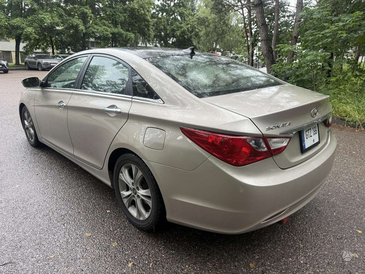 Hyundai Sonata, 2.4 l., Седан