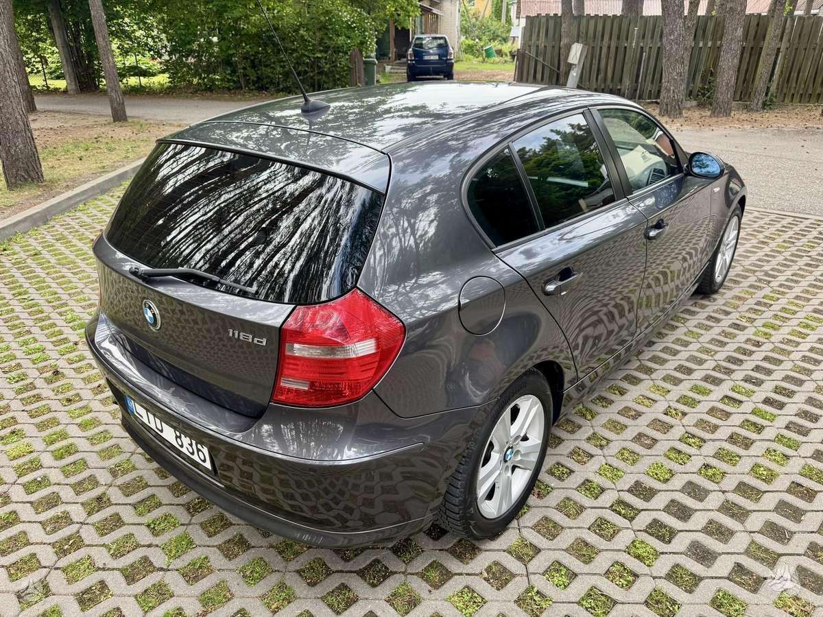 BMW 118, 2.0 l., Хэтчбек