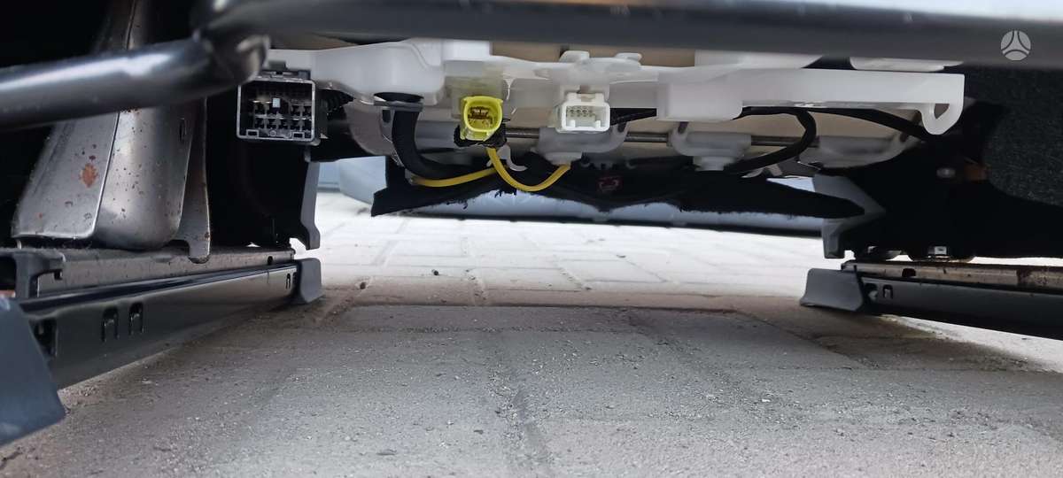 Toyota RAV4 salono detalės