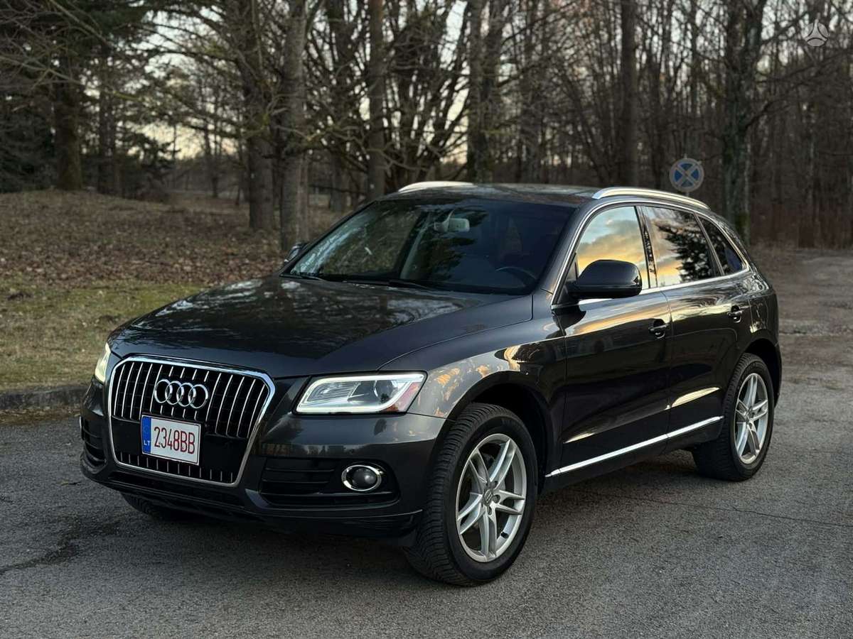 Audi Q5, 2.0 l., off-road / crossover