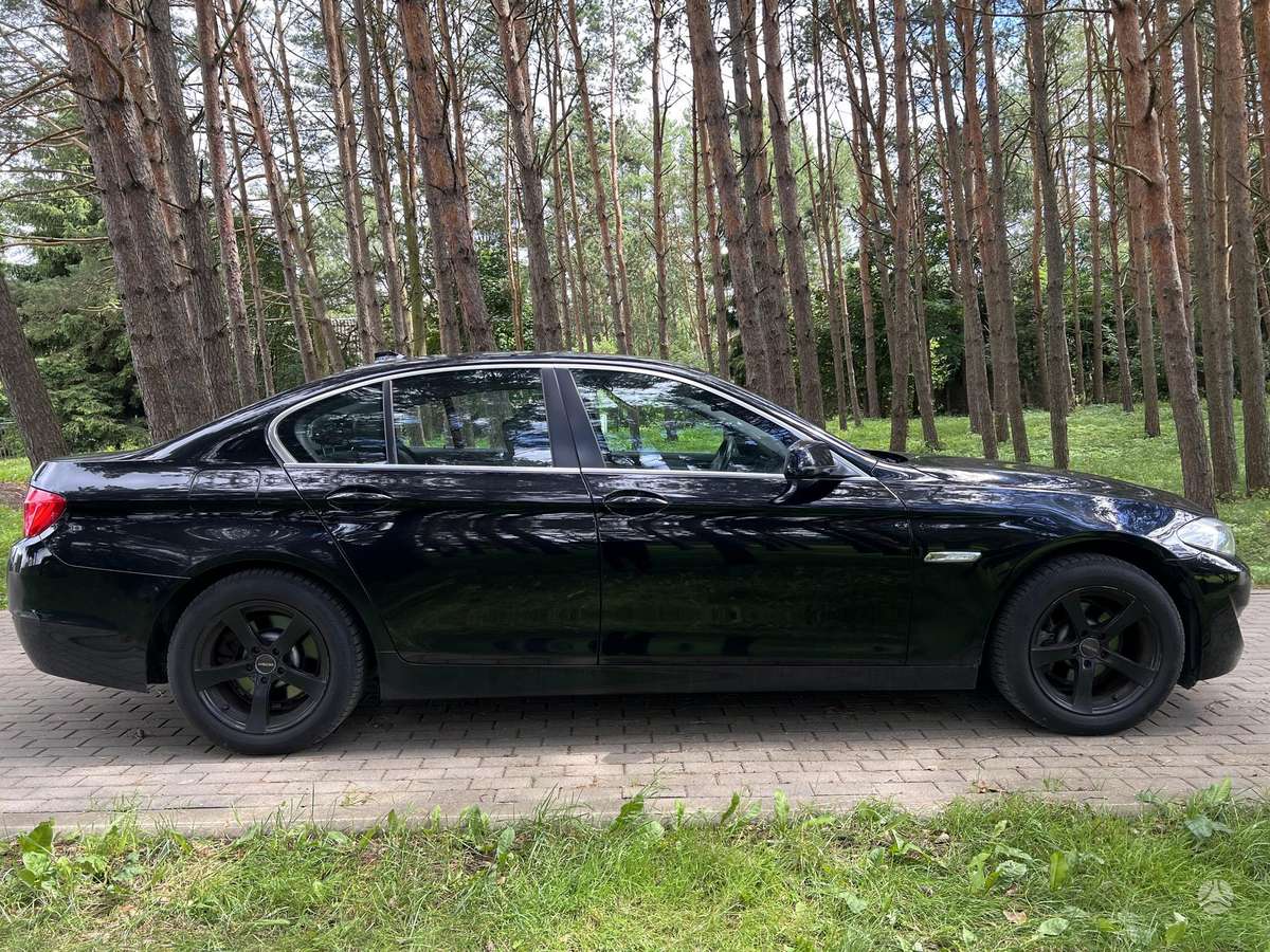 BMW 520, 2.0 l., sedanas