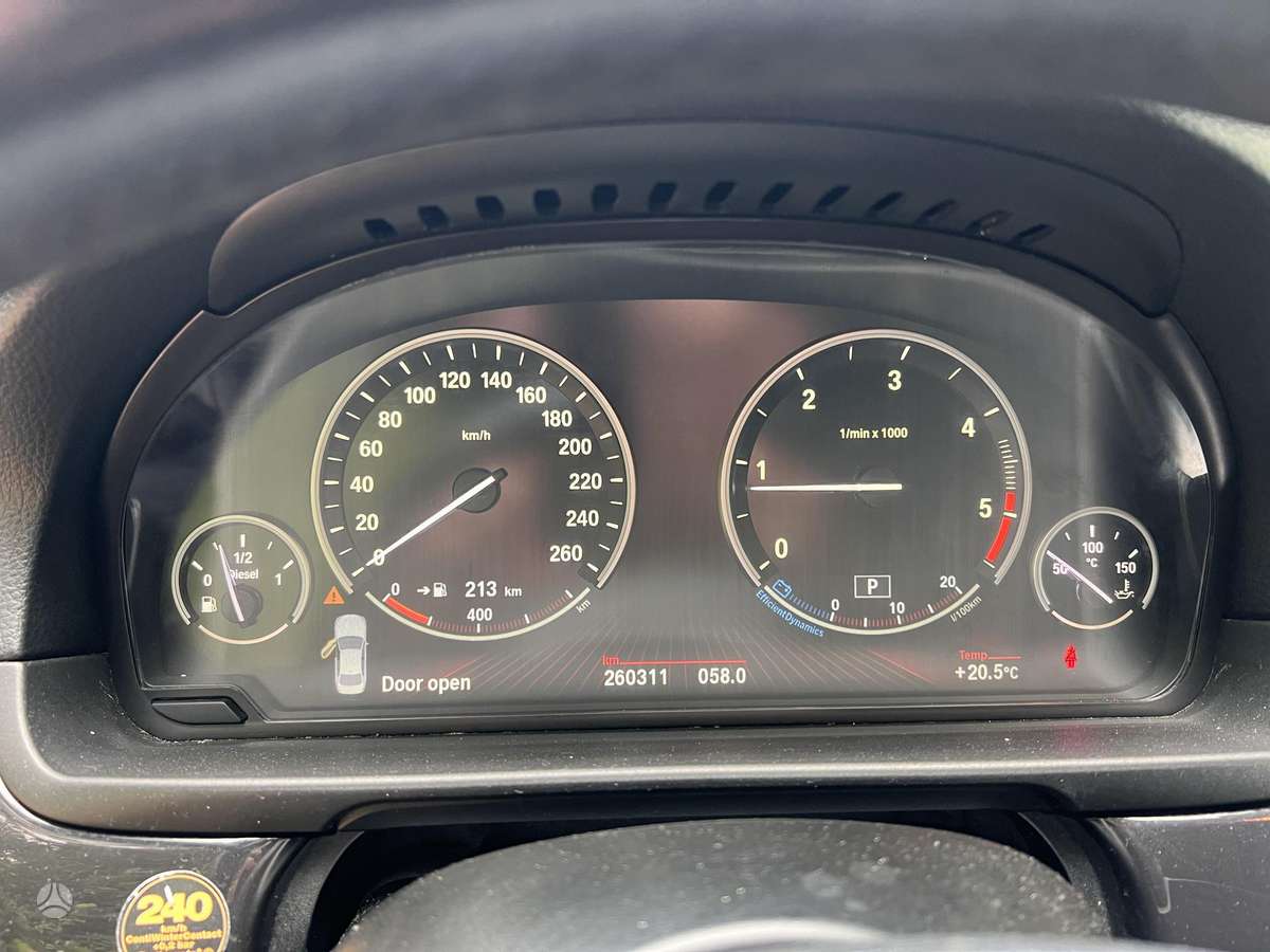 BMW 520, 2.0 l., sedanas