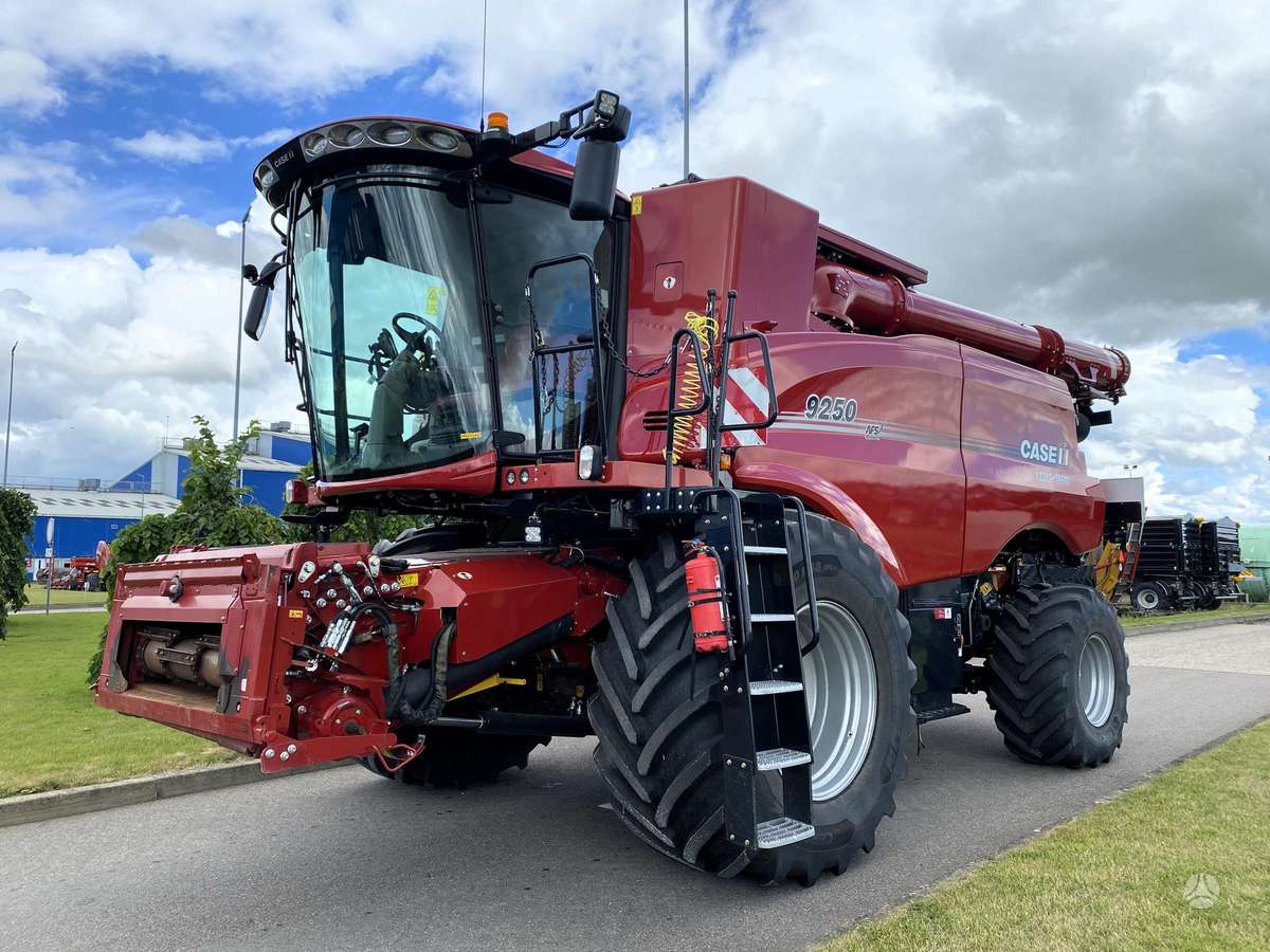 Case-IH AFS 9250, kombaini
