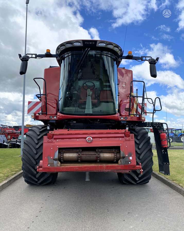 Case-IH AFS 9250, kombainai
