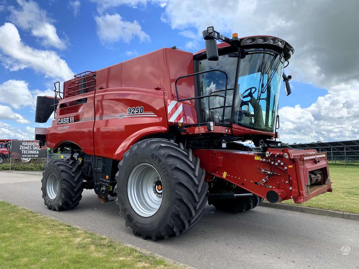 Case-IH AFS 9250, kombaini