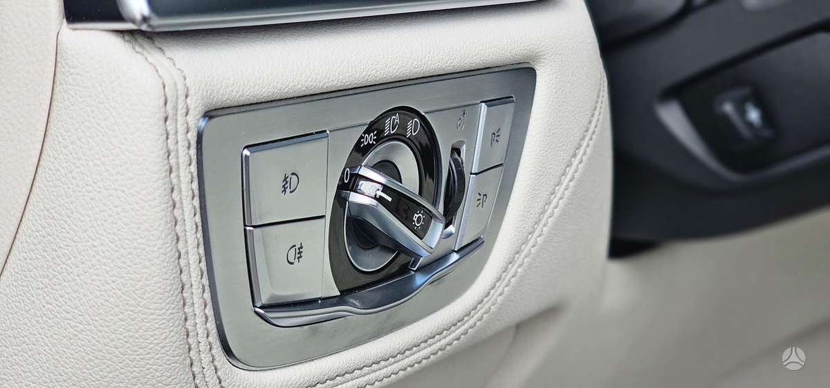 BMW 730, 3.0 l., sedanas