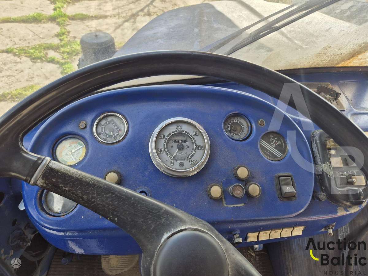 Tatra MPT27, autokrāni