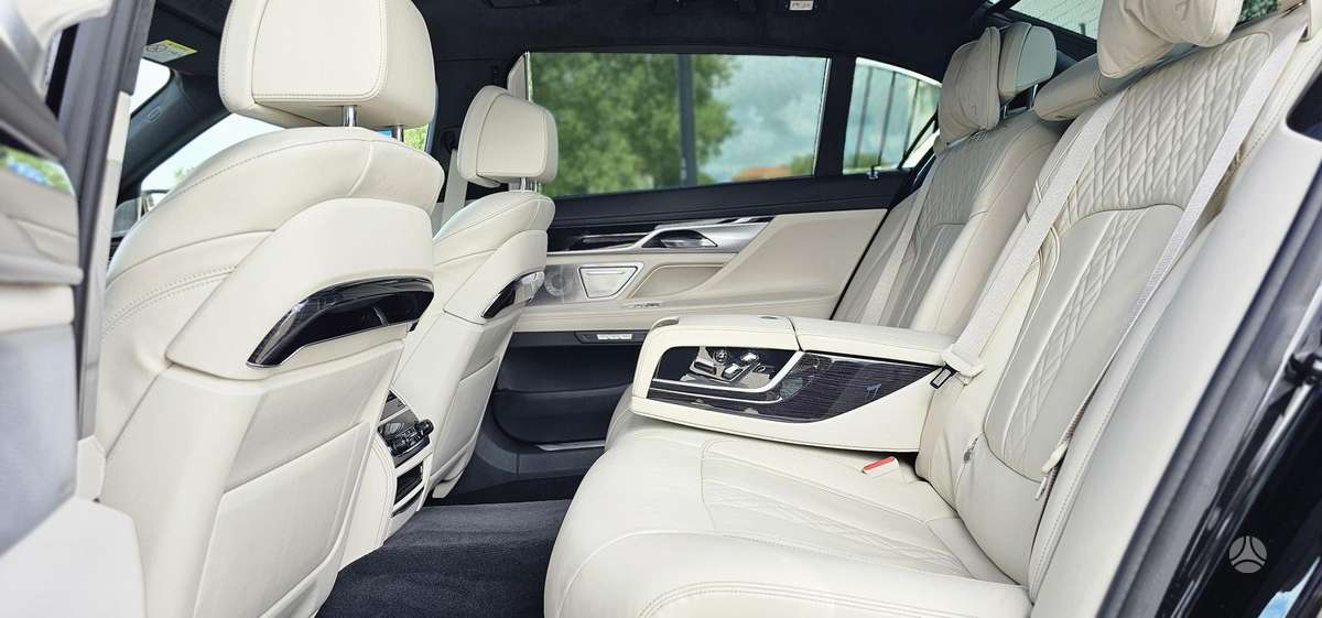 BMW 730, 3.0 l., sedanas