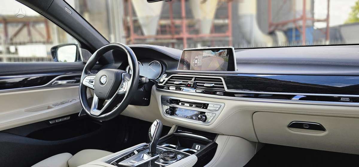 BMW 730, 3.0 l., sedanas