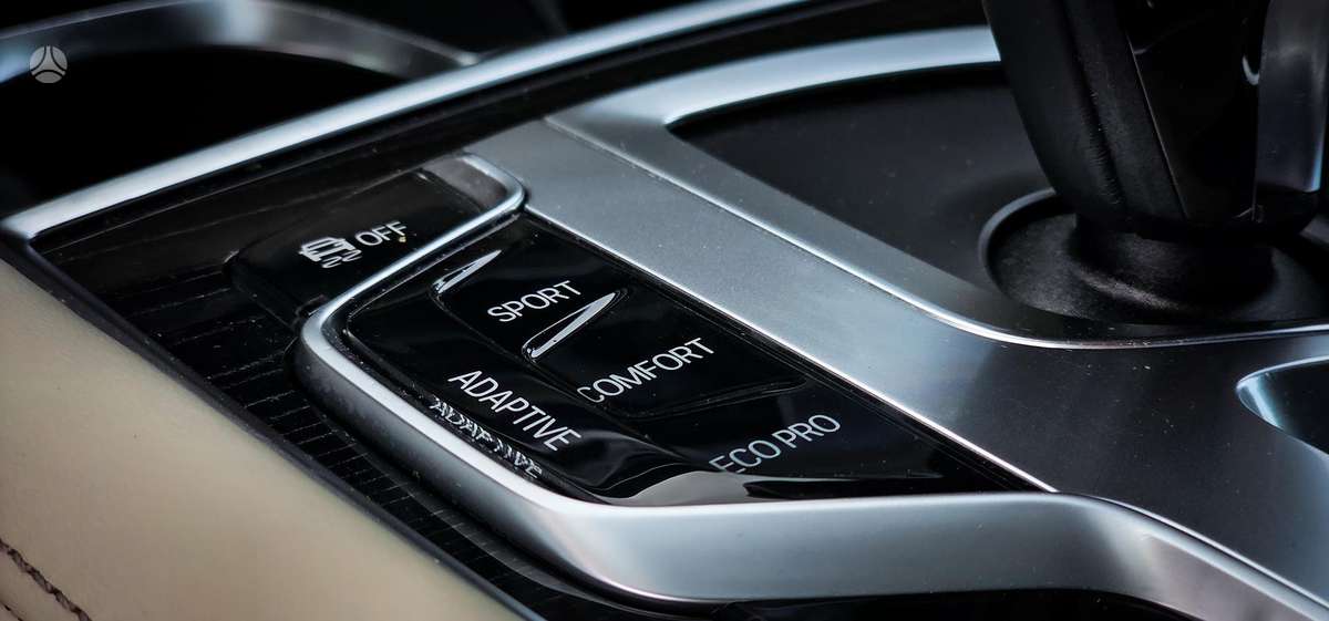 BMW 730, 3.0 l., sedanas