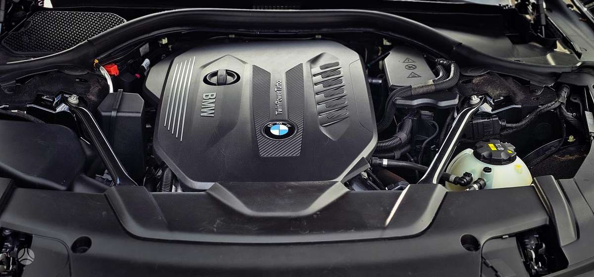 BMW 730, 3.0 l., sedanas