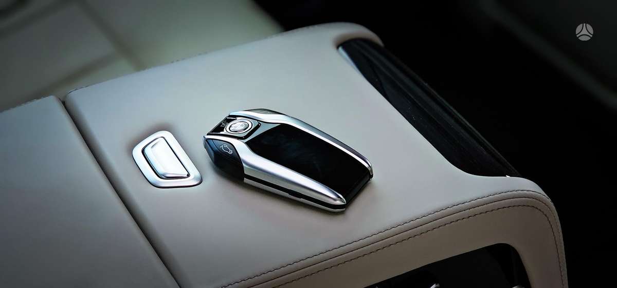 BMW 730, 3.0 l., sedanas