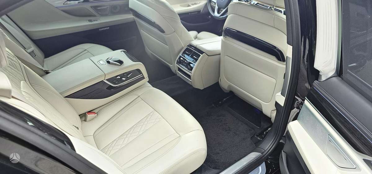 BMW 730, 3.0 l., sedanas