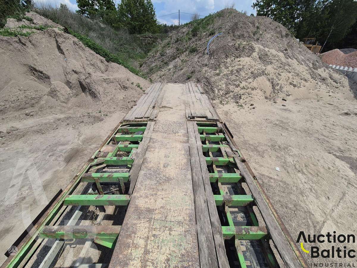 -Kita- TLÜ S 30L, platformas