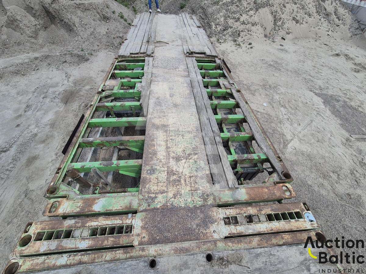 -Kita- TLÜ S 30L, flatbed